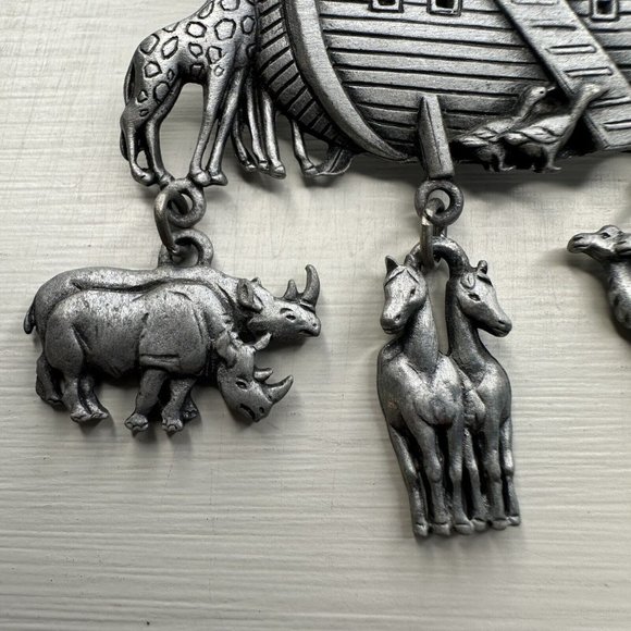 Vintage Noah's Ark by JJ Jonette Jewelry Co.  Animals Pewter Brooch Pin - Picture 3 of 7